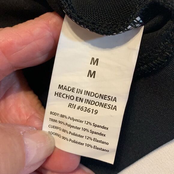 Bebe Sport Size Medium black sports bra (no padding) like new - Picture 5 of 5